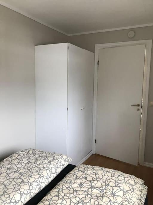Comfortable 3 Bedroom Apartment On One Floor. Sandefjord Kültér fotó
