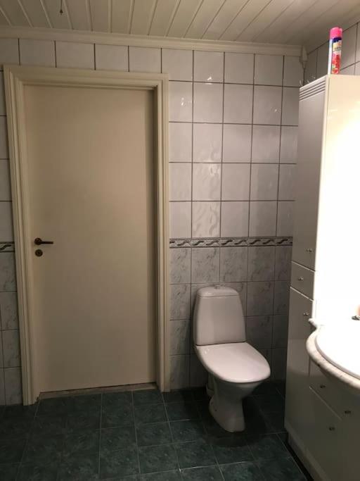 Comfortable 3 Bedroom Apartment On One Floor. Sandefjord Kültér fotó