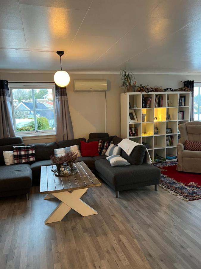 Comfortable 3 Bedroom Apartment On One Floor. Sandefjord Kültér fotó