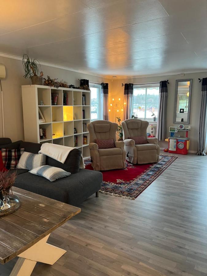 Comfortable 3 Bedroom Apartment On One Floor. Sandefjord Kültér fotó